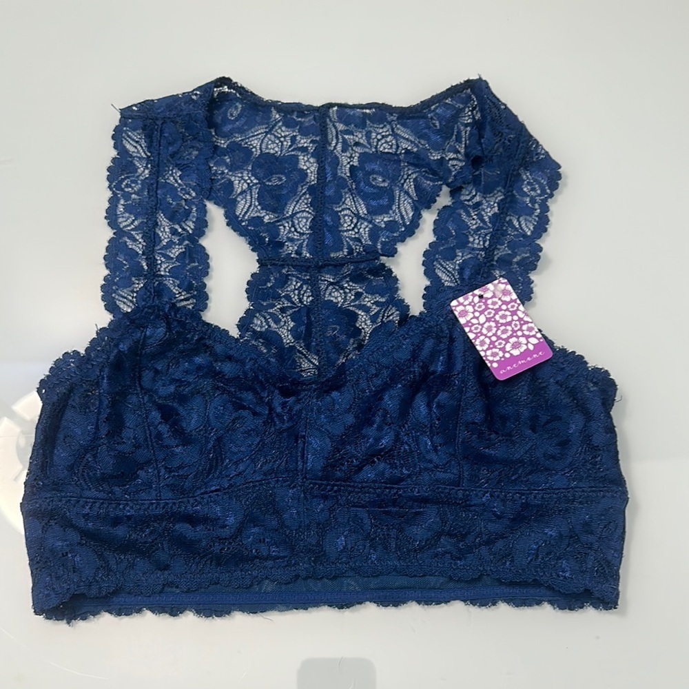 NWT Razor Back Lace Bralette